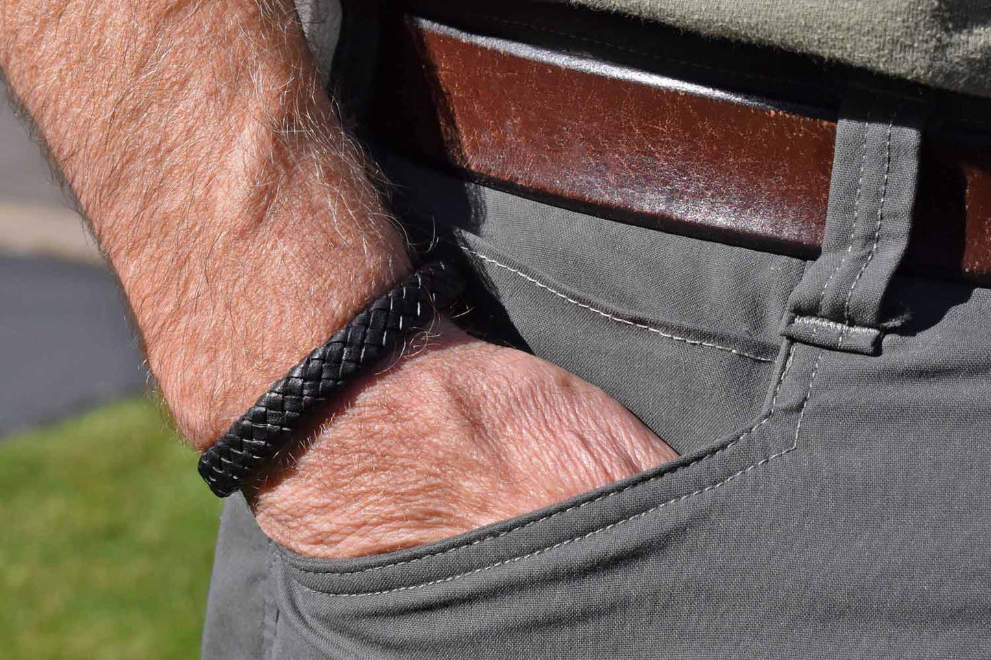 Bear Leather Bracelet -Black