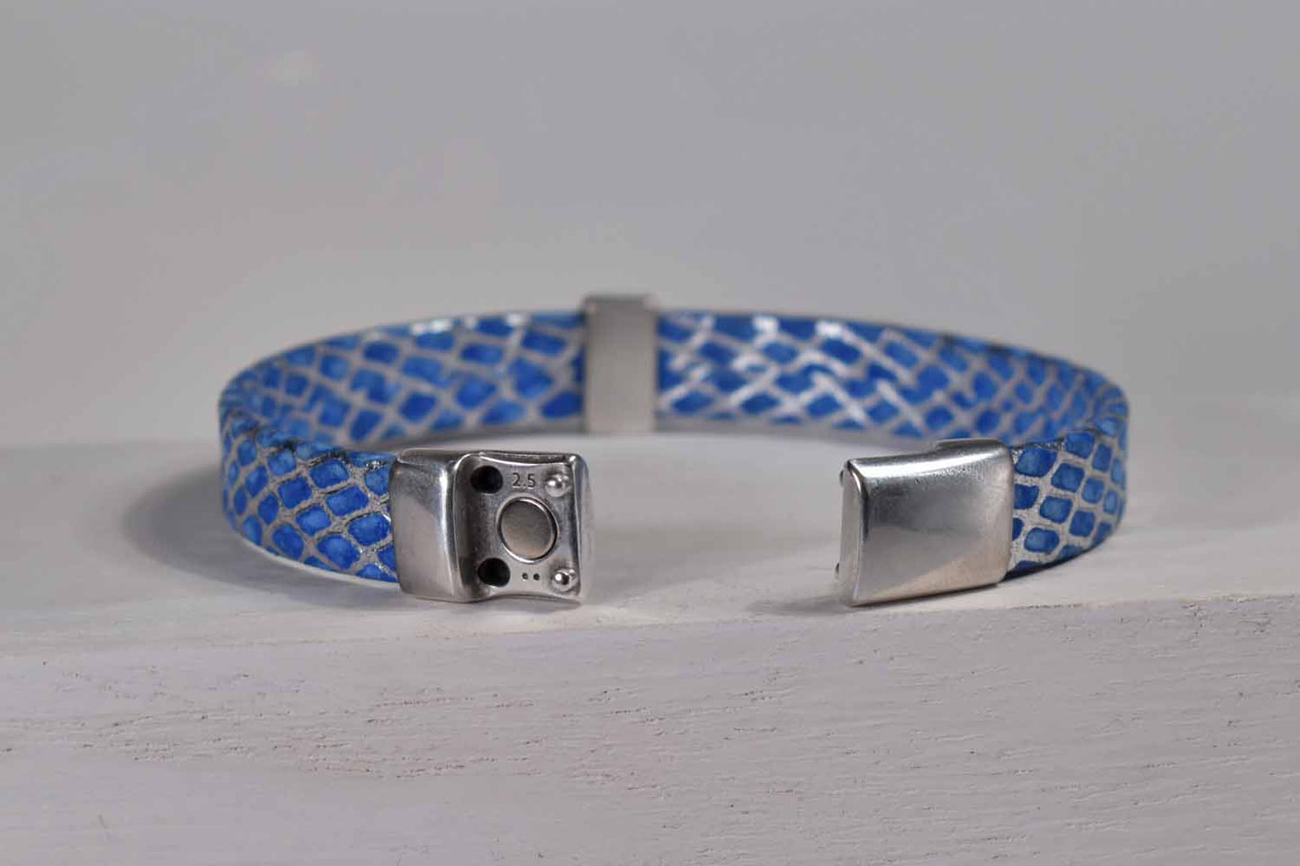 Paloma Leather Bracelet - Blue Print - Tina Lilja