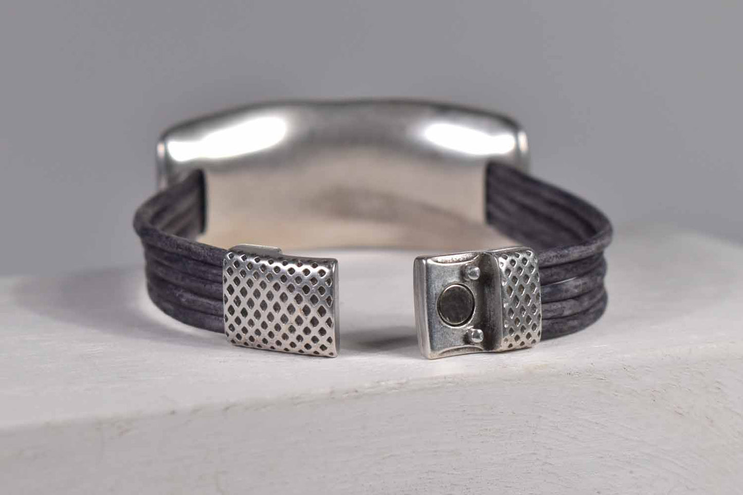 Meghan Leather Cuff