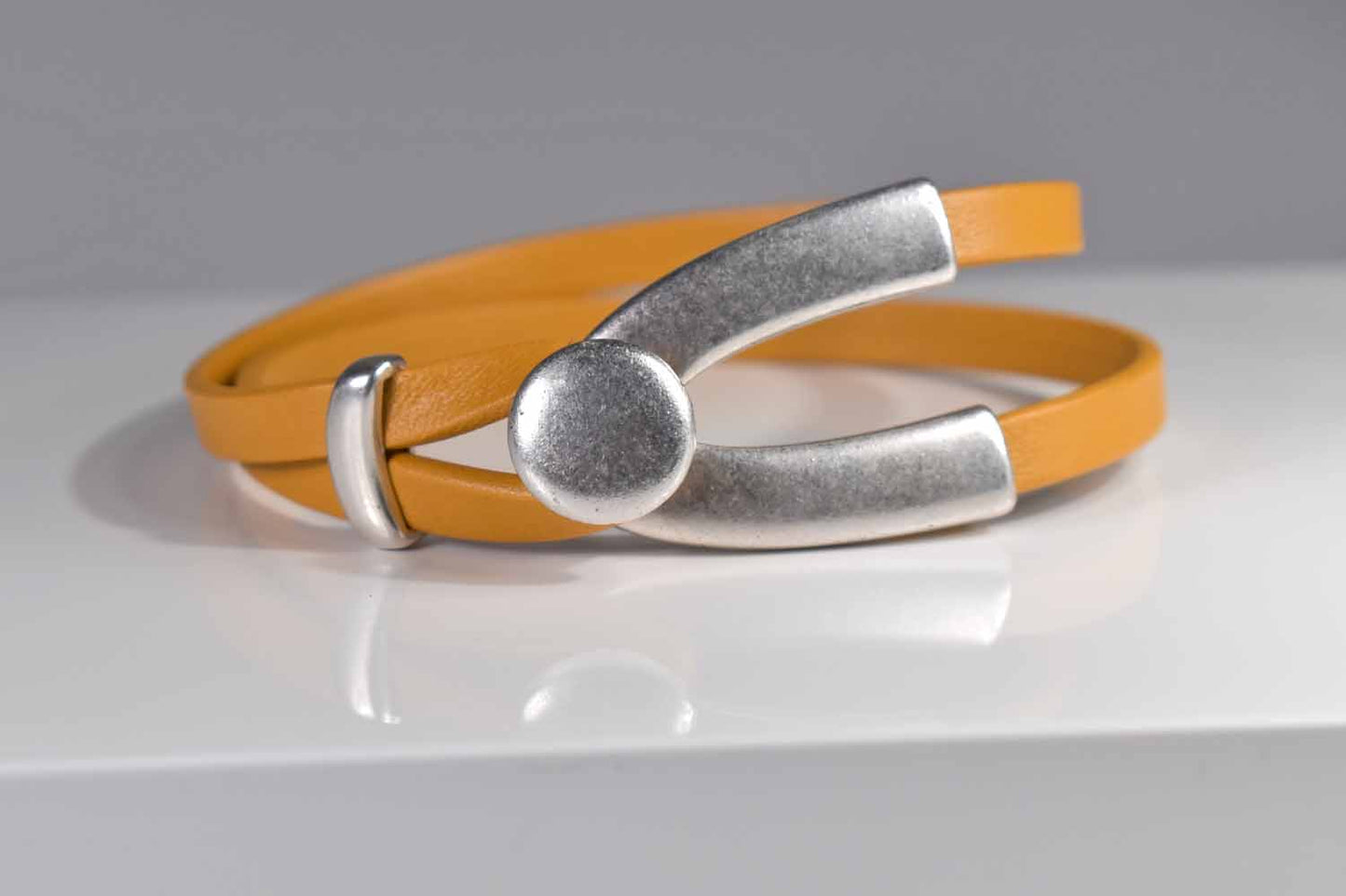Rachel Leather Bracelet - Amber