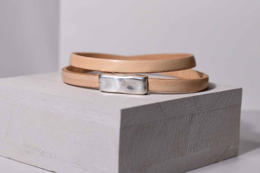 Raquel Leather Bracelet - Cream - Tina Lilja