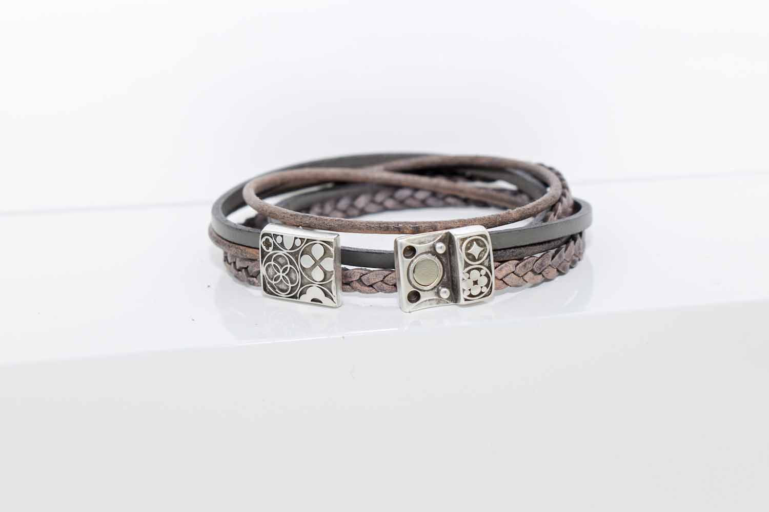 Ana Leather Bracelet - Smoke Grey - Tina Lilja