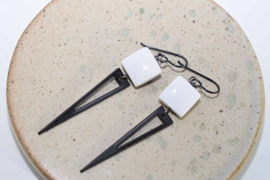 Fiorella Earrings - White Agate - Tina Lilja