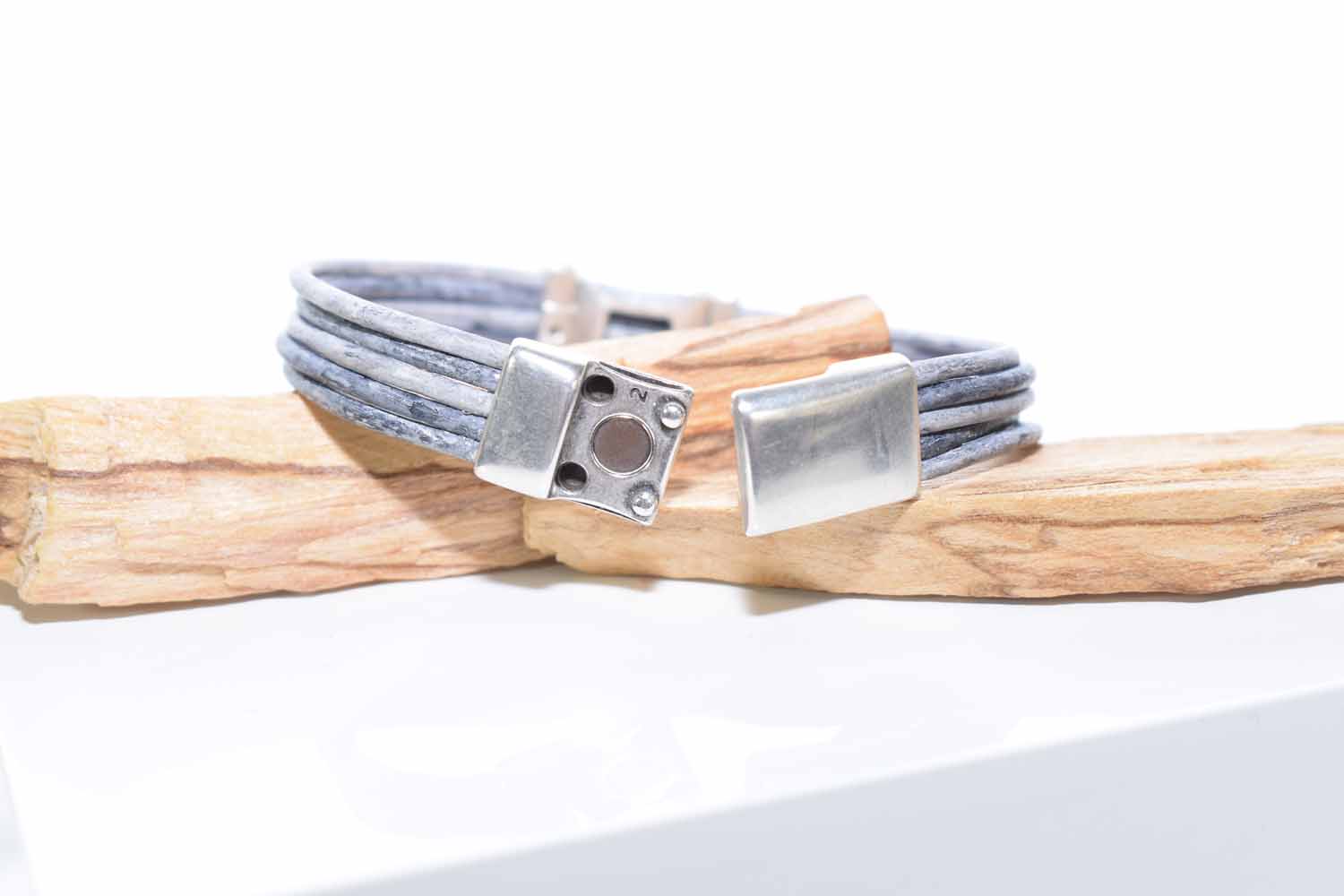 Merritt Leather Bracelet - Grey - Tina Lilja