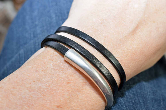 Orion Leather Cuff - Black - Tina Lilja