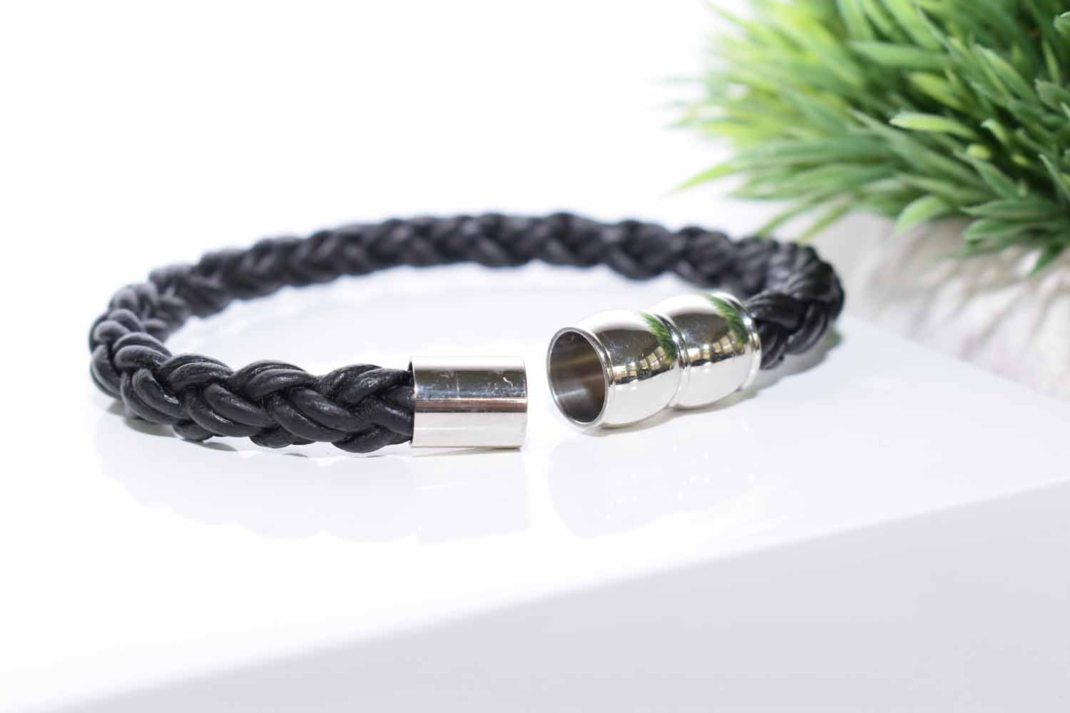 Wynn Leather Bracelet - Black - Tina Lilja