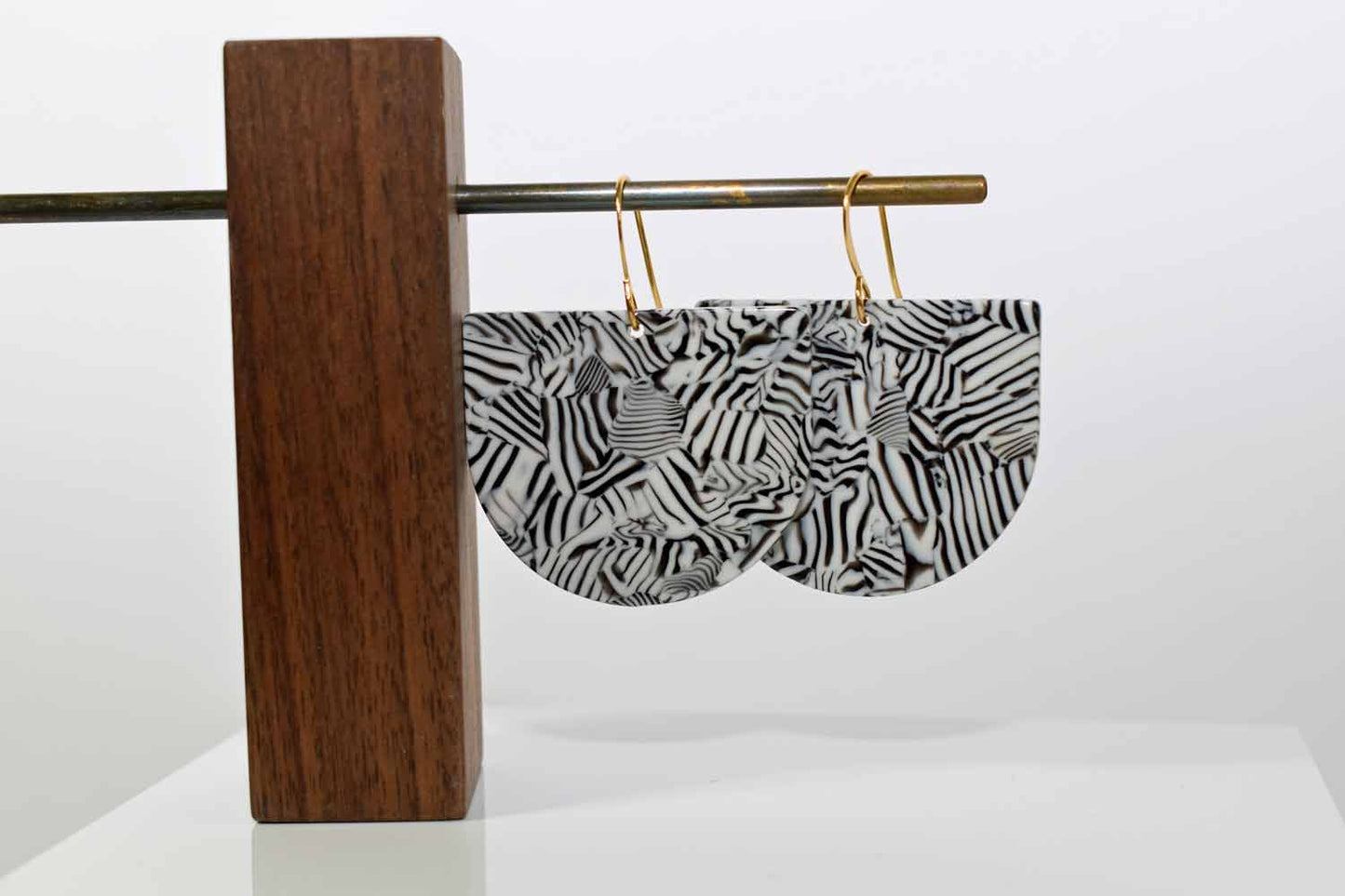Nova Acetate Earrings - Black & White - Tina Lilja