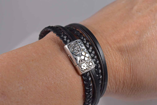 Ana Leather Bracelet - Midnight - Tina Lilja